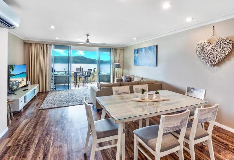 Lagoon Beachfront Lodge 201 On Hamilton Island By Hamorent