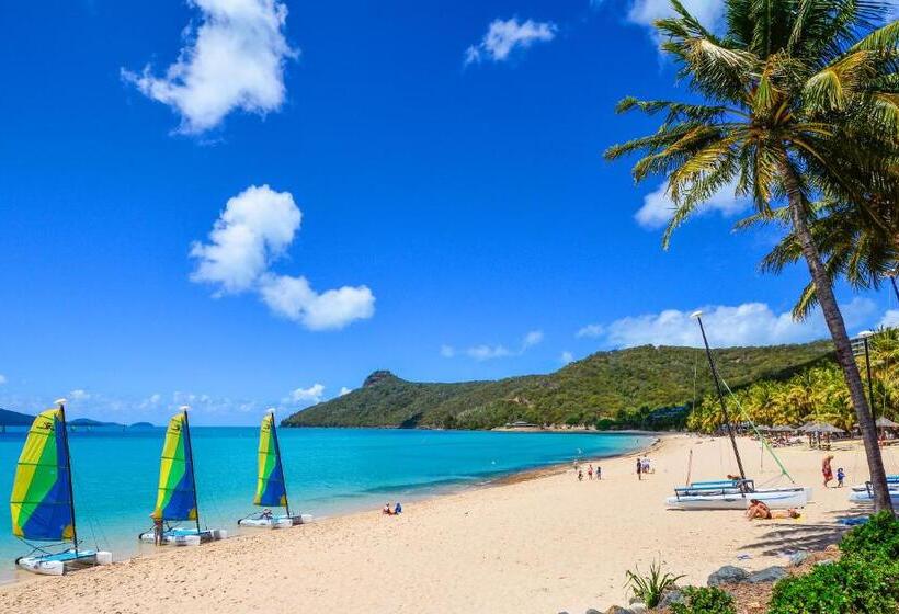 Lagoon Beachfront Lodge 201 On Hamilton Island By Hamorent