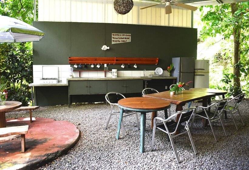 Pachamama Lodge Hostel