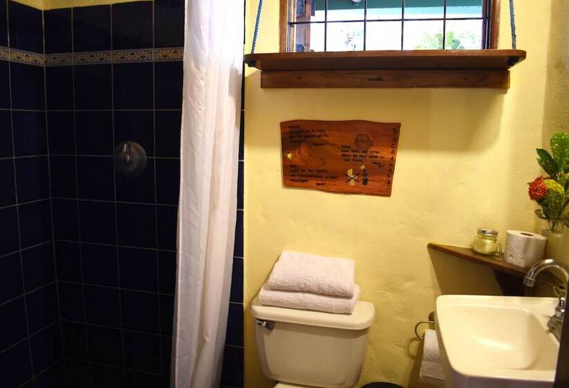 Pachamama Lodge Hostel