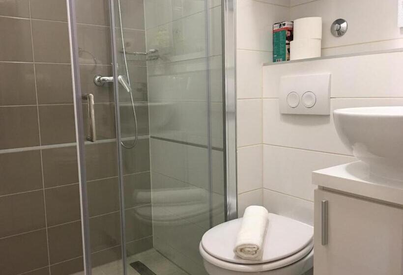 پانسیون Central Split Rooms And Apartments Paese