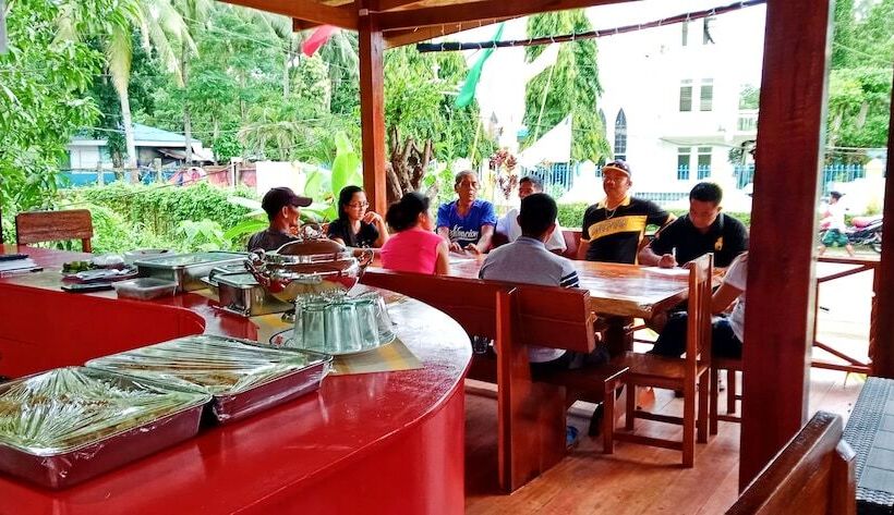 پانسیون Echague Place