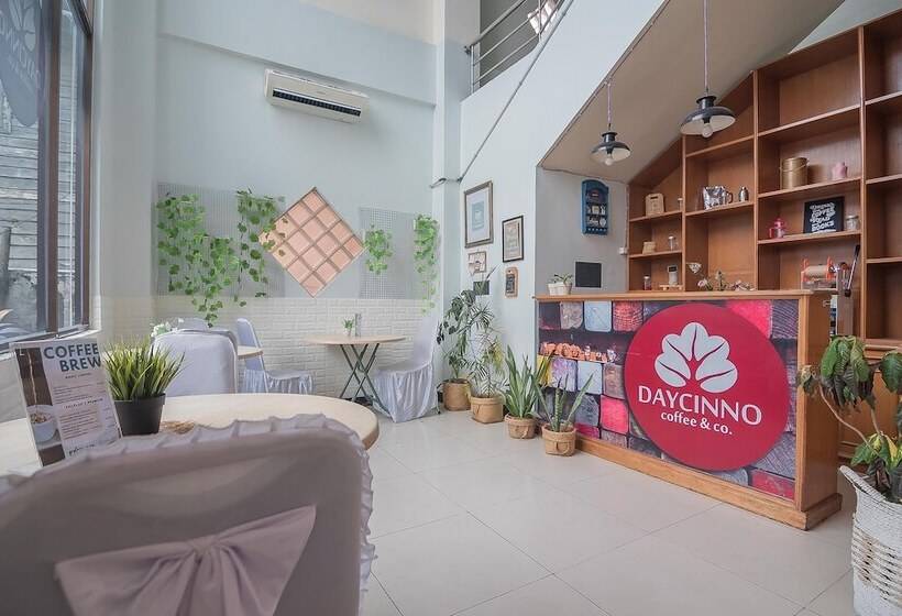 ペンション Reddoorz Syariah @ Grand Taufiq Tarakan