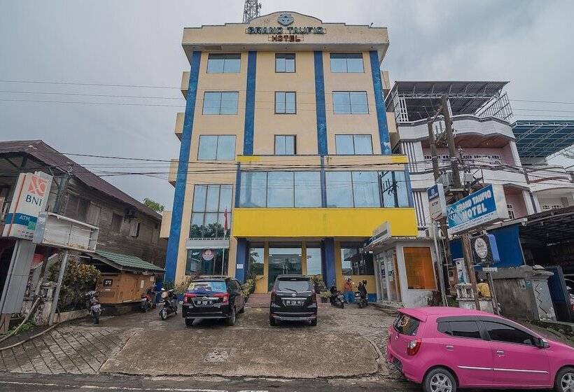 ペンション Reddoorz Syariah @ Grand Taufiq Tarakan