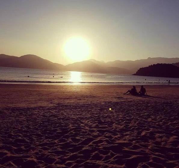 פנסיון Suíte Lázaro