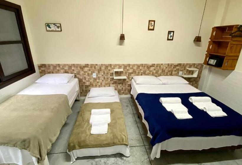 פנסיון Suíte Lázaro