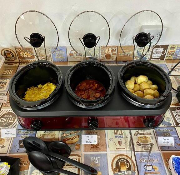 פנסיון Suíte Lázaro