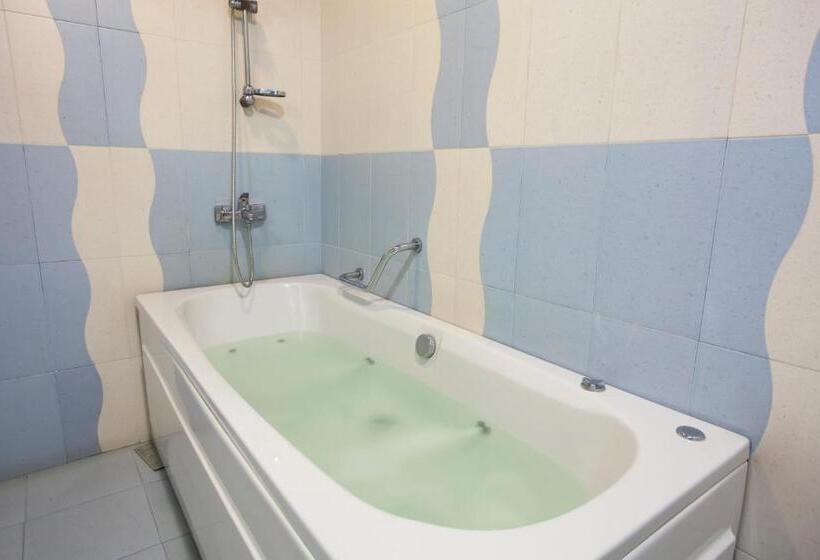 Balneo & Spa Hotel Aura