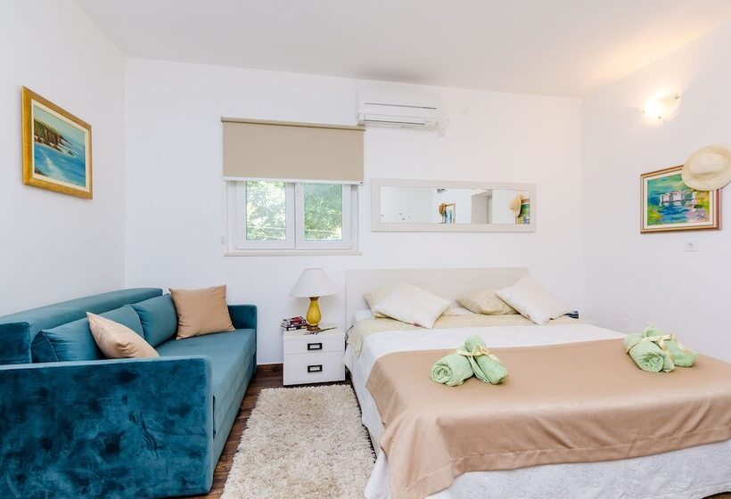 Camelia Luxury Apartments