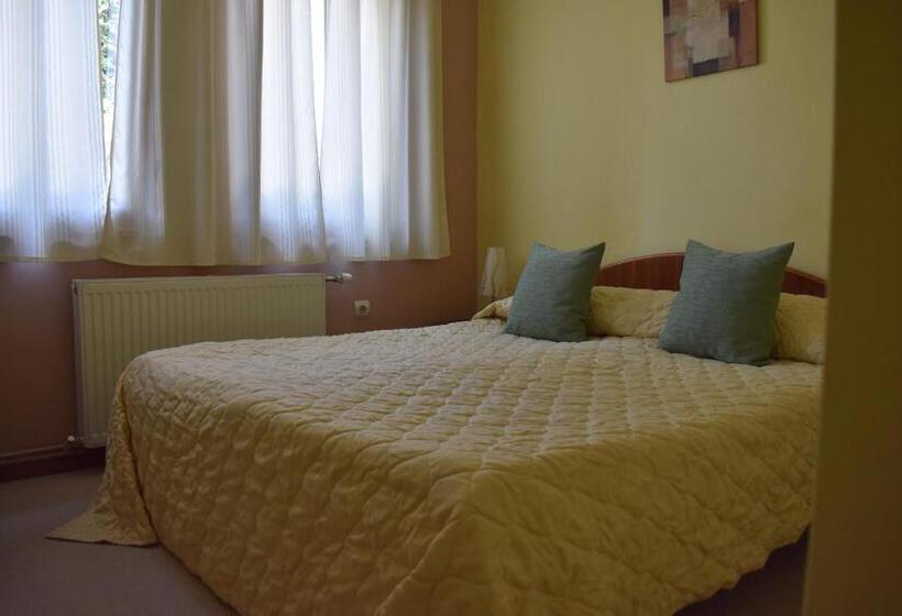 Family Hotel Bashtina Kashta