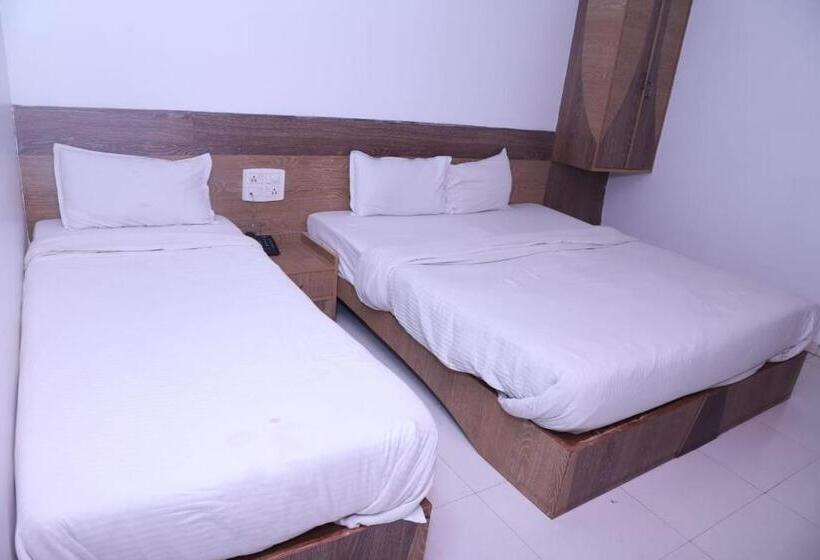ホテル Kewal Inn