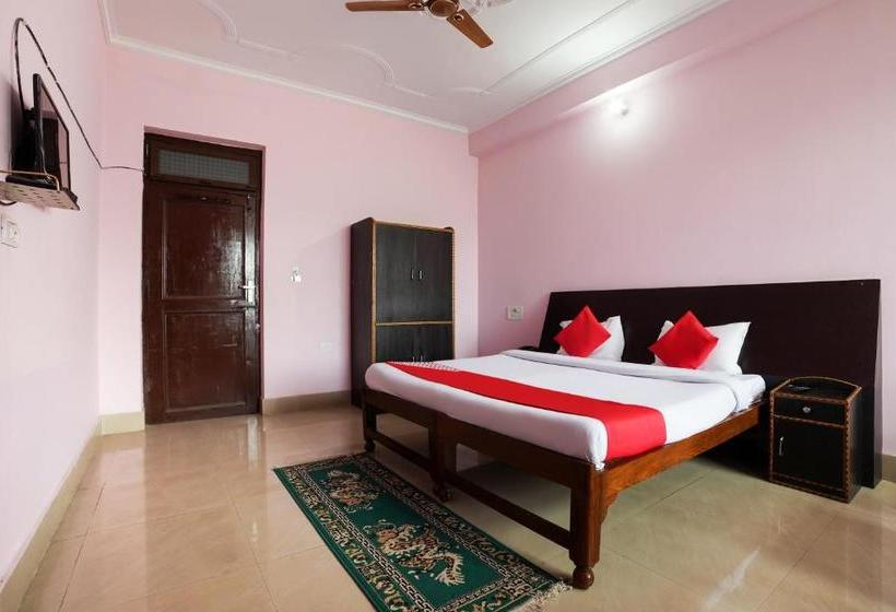 Отель Oyo 43978 Nini Residency