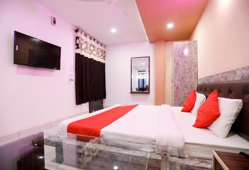 فندق Oyo 67162  Apple Inn