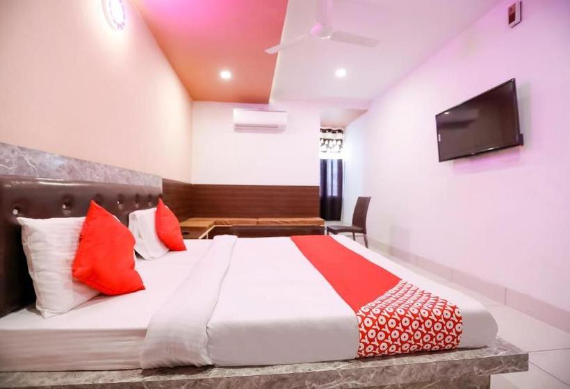 فندق Oyo 67162  Apple Inn