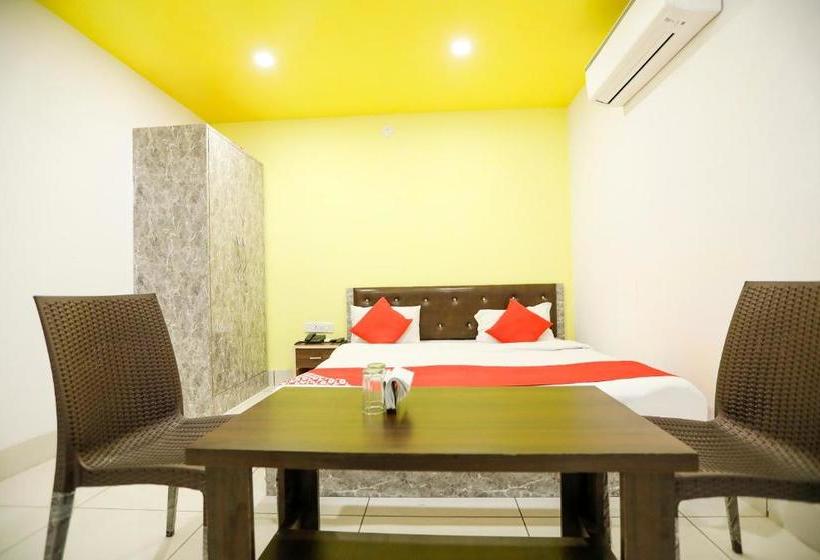 فندق Oyo 67162  Apple Inn