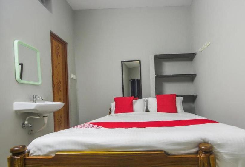 בית מלון כפרי Oyo 68192 Jdi Inn