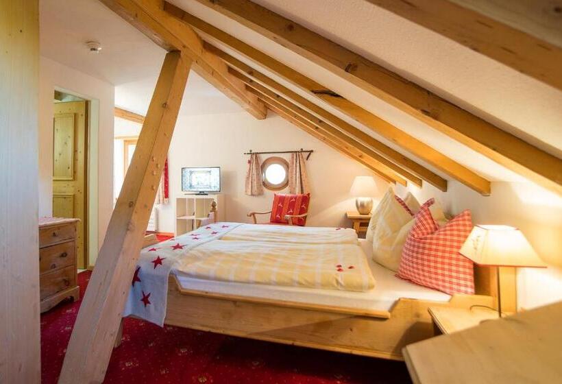 ホテル Sonne Fex Alpine Hideaway