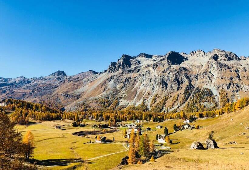 ホテル Sonne Fex Alpine Hideaway