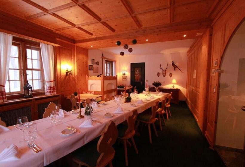 Hotel Sonne Fex Alpine Hideaway