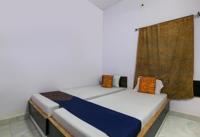 בית מלון כפרי Spot On 43466 Sangeeta Palace