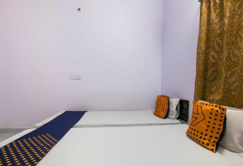 בית מלון כפרי Spot On 43466 Sangeeta Palace