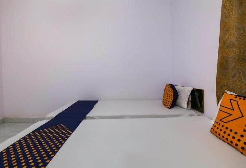 בית מלון כפרי Spot On 43466 Sangeeta Palace