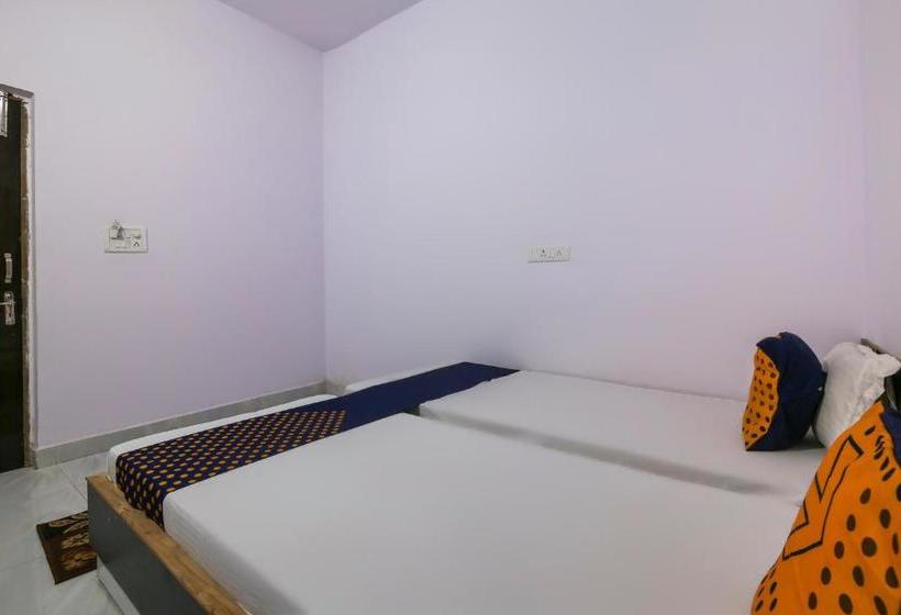 בית מלון כפרי Spot On 43466 Sangeeta Palace