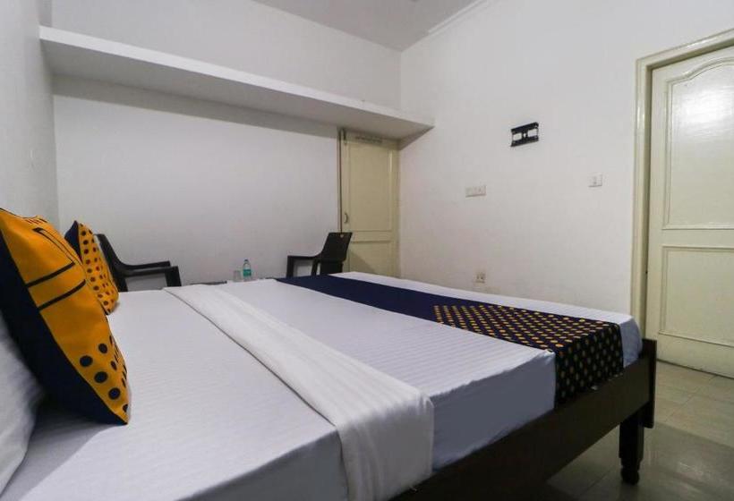 فندق Spot On 49193 New Village Guest House