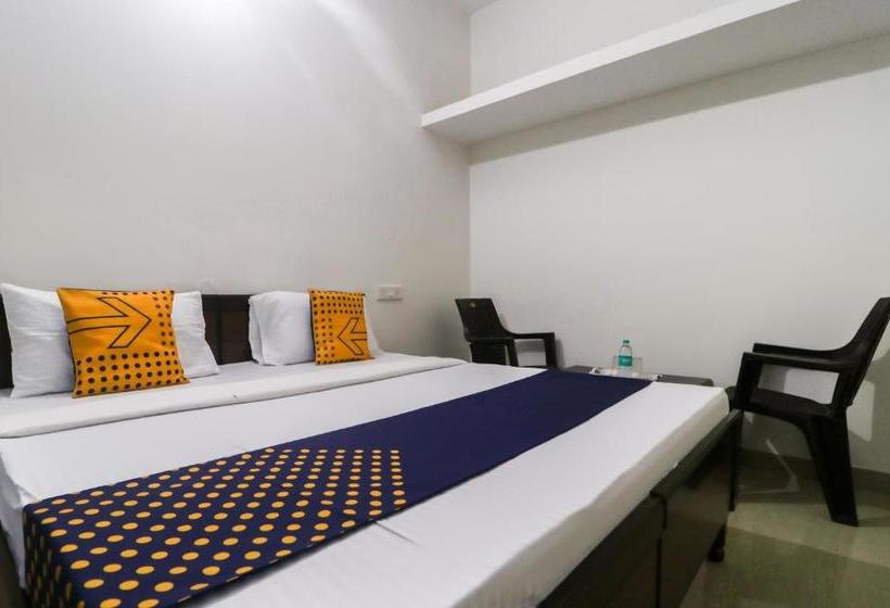 فندق Spot On 49193 New Village Guest House