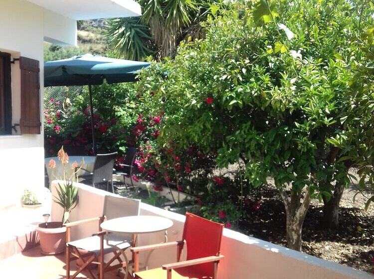 פנסיון Hariklia Rent Rooms