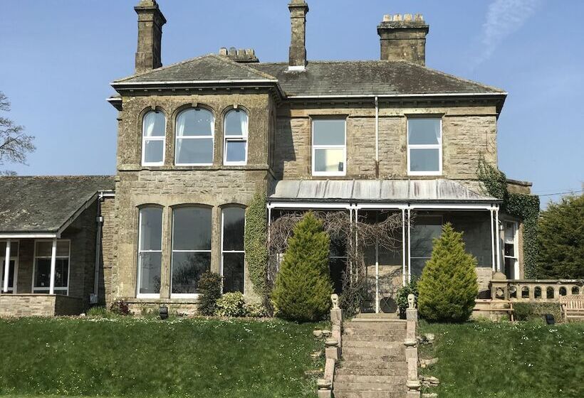 Broughton Craggs Hotel