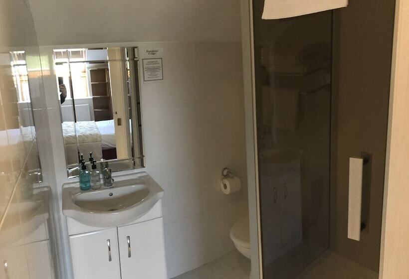 Broughton Craggs Hotel