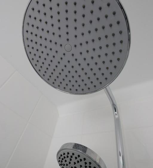 Corner House Hotel Gatwick With Bookable Holiday Parking