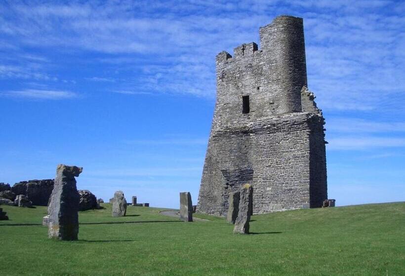 Harry S Hotel & Restaurant