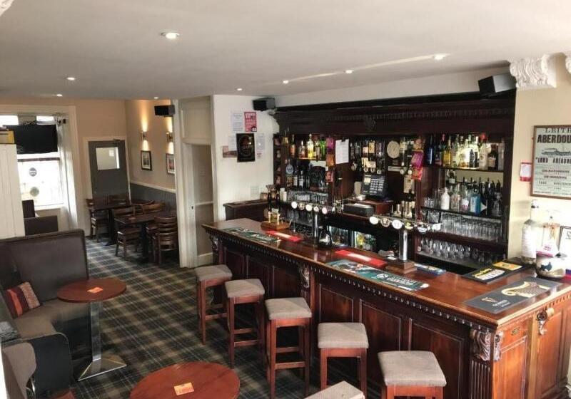 Aberdour Hotel, Stables Rooms & Beer Garden