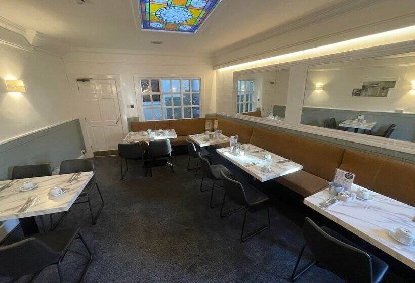 בית מלון כפרי Airlie Arms