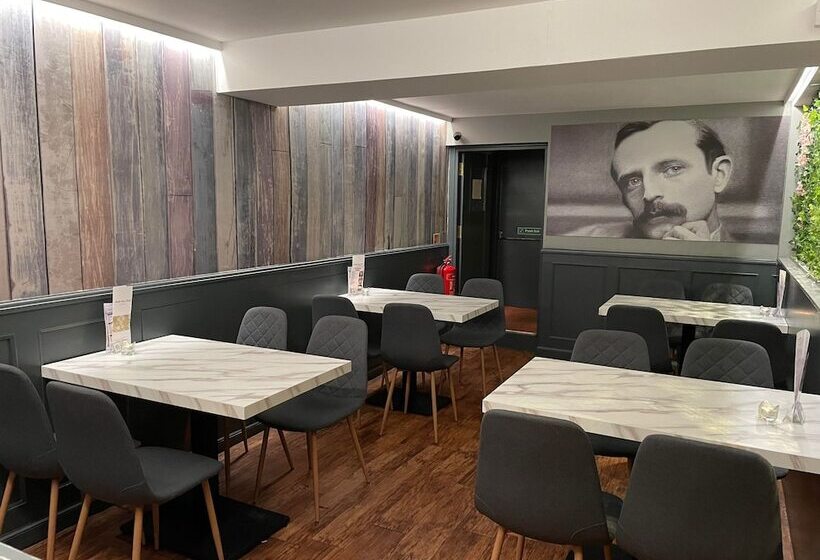 בית מלון כפרי Airlie Arms