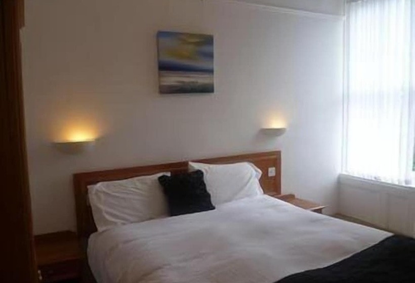 בית מלון כפרי Ansteys Lea Guest House