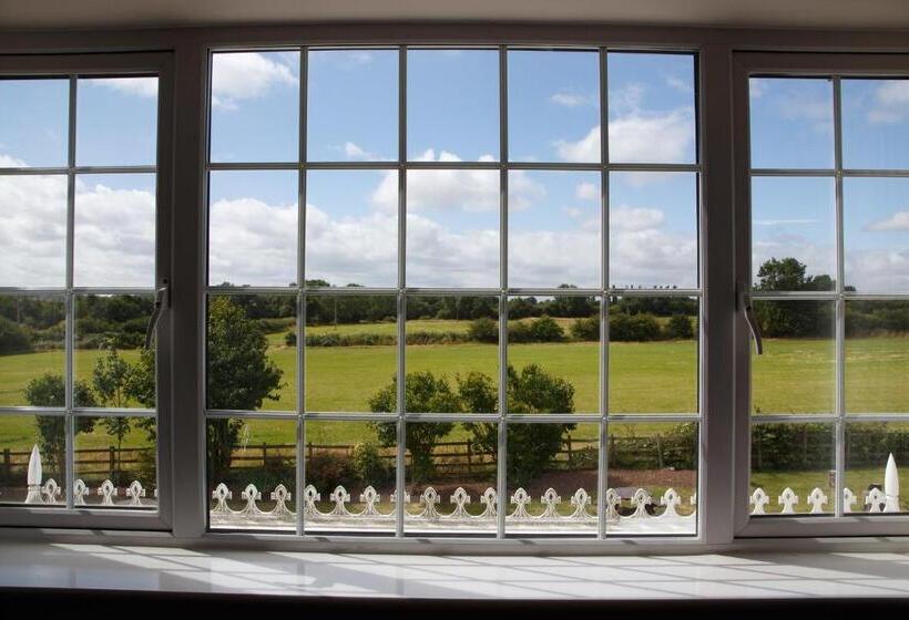 Отель Badgers Mount