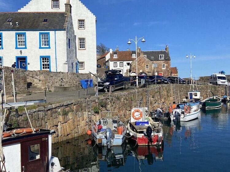 בית מלון כפרי Balcomie Links