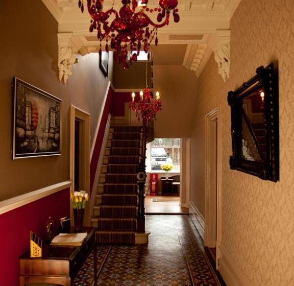 Отель Barton Villa