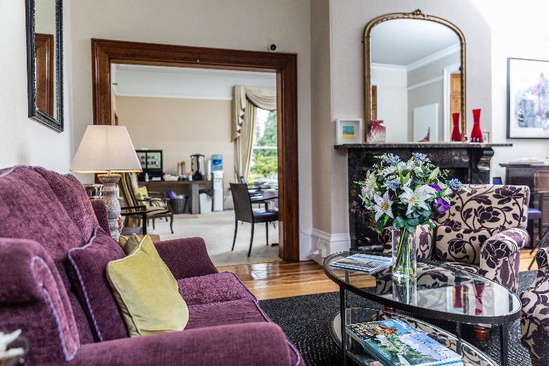 فندق Beaumont House