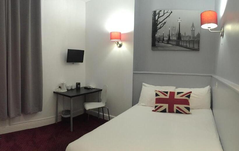 בית מלון כפרי Castleton