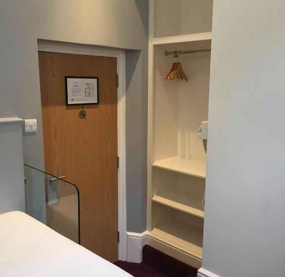 בית מלון כפרי Castleton