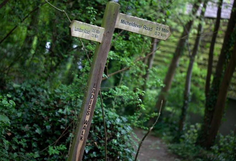 בית מלון כפרי Best Western Andover