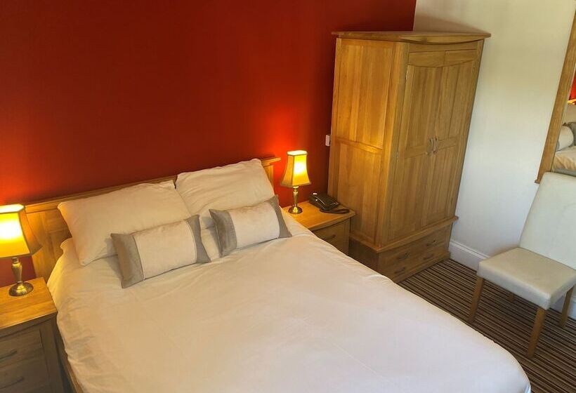 בית מלון כפרי Boars Head