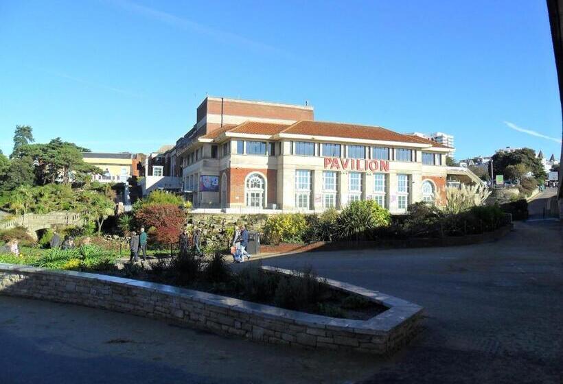 فندق Cecil Court