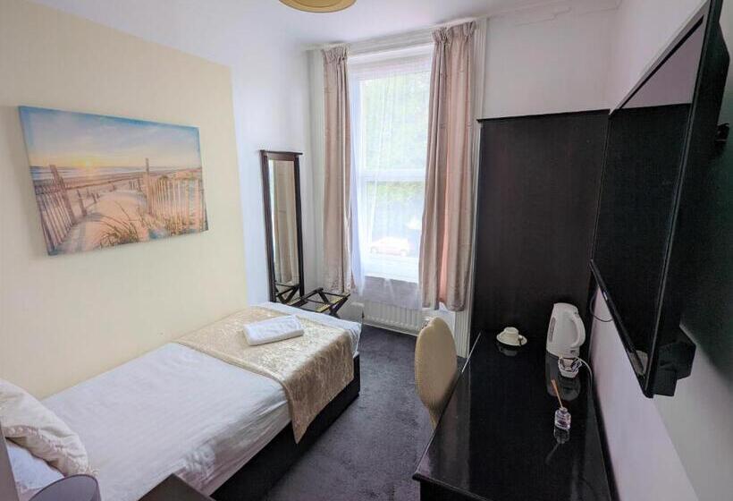 فندق Cecil Court