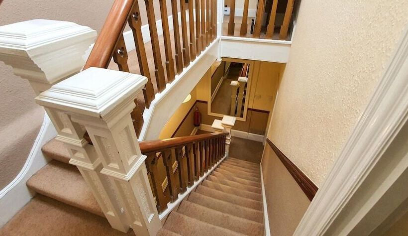 Отель Chandos Premier Folkestone