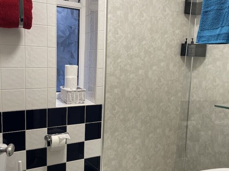 هتل Cherwood Guest House